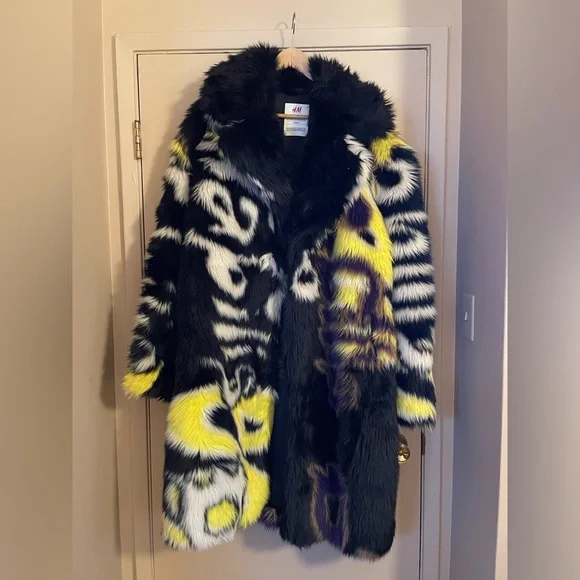 H&M Circular Design Story Limited Edition Patterned Fur Coat - Picture 4 of 6